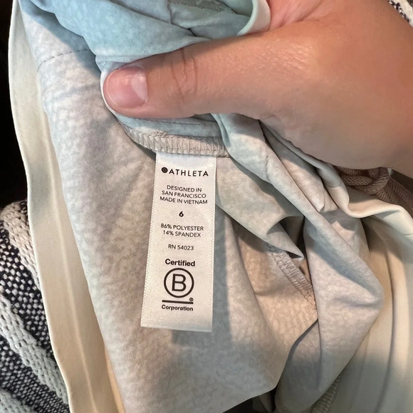 Athleta women’s printed venture pant size 6 - Picture 11 of 12
